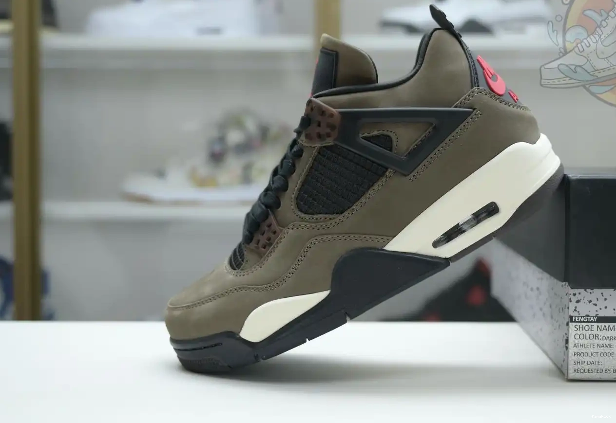 RETRO JORDAN COLOR 4 AIR 0705